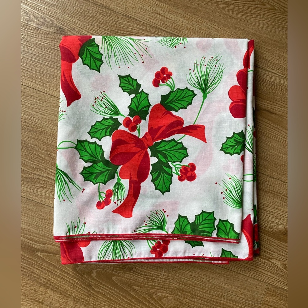Vintage Leacock & Co. Inc. Christmas Bow & Holly Tablecloth